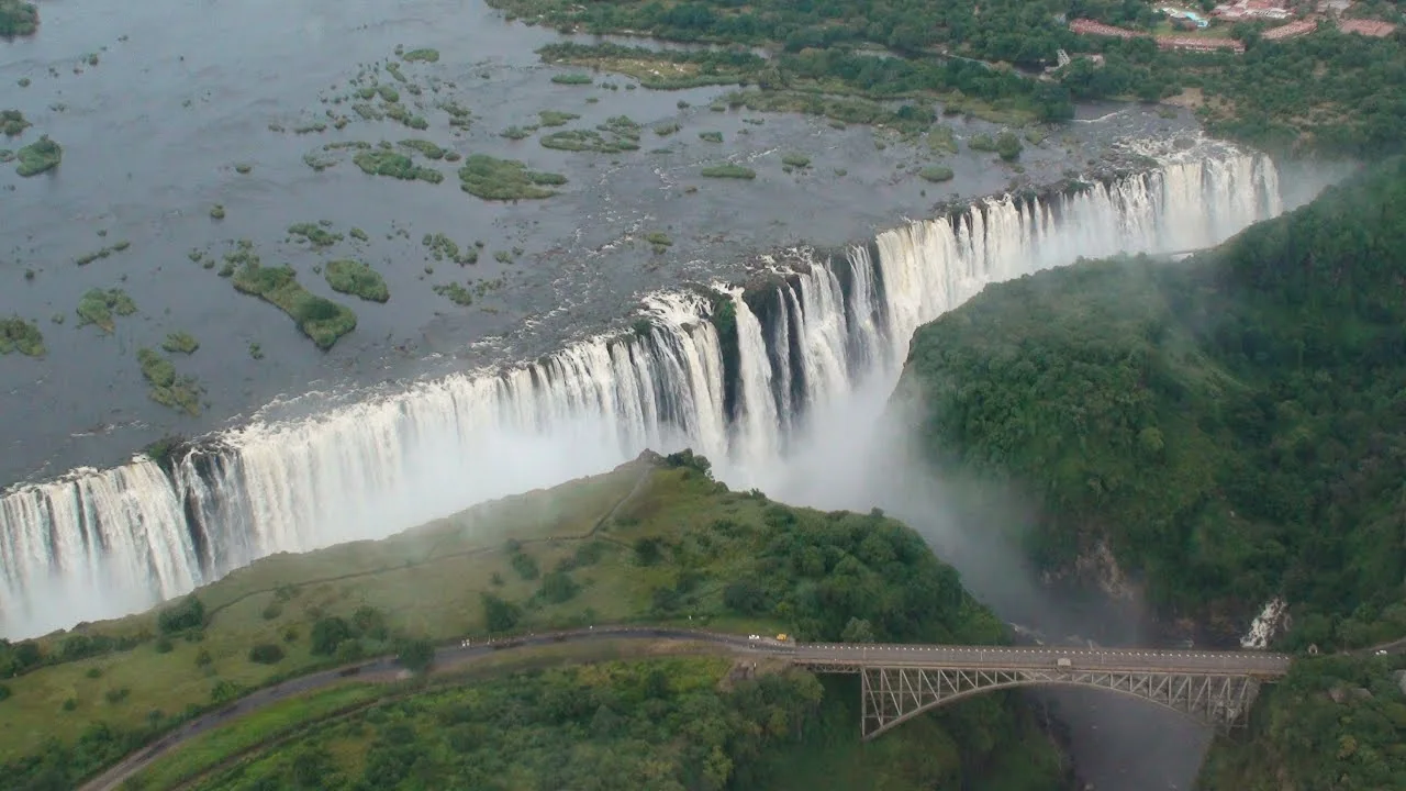 4 Days Victoria Falls | Chobe Experience